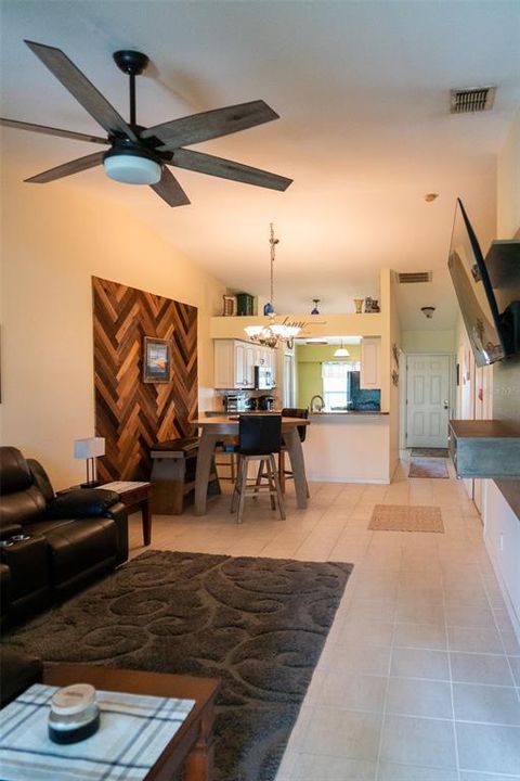 En Venta: $365,000 (2 camas, 2 baños, 1262 Pies cuadrados)