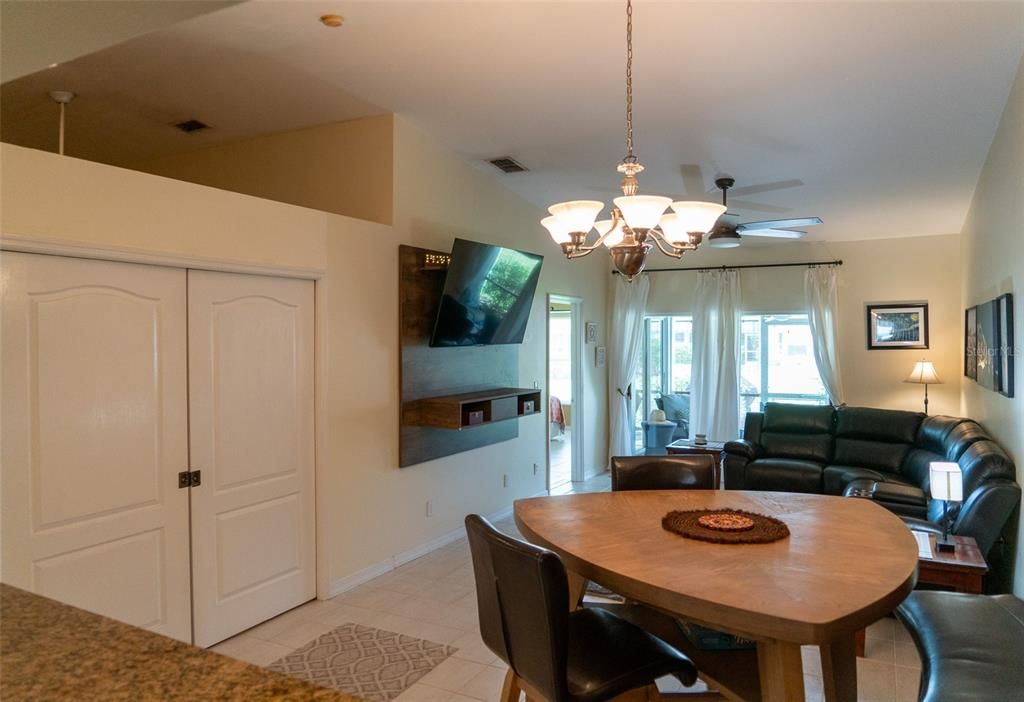 En Venta: $365,000 (2 camas, 2 baños, 1262 Pies cuadrados)