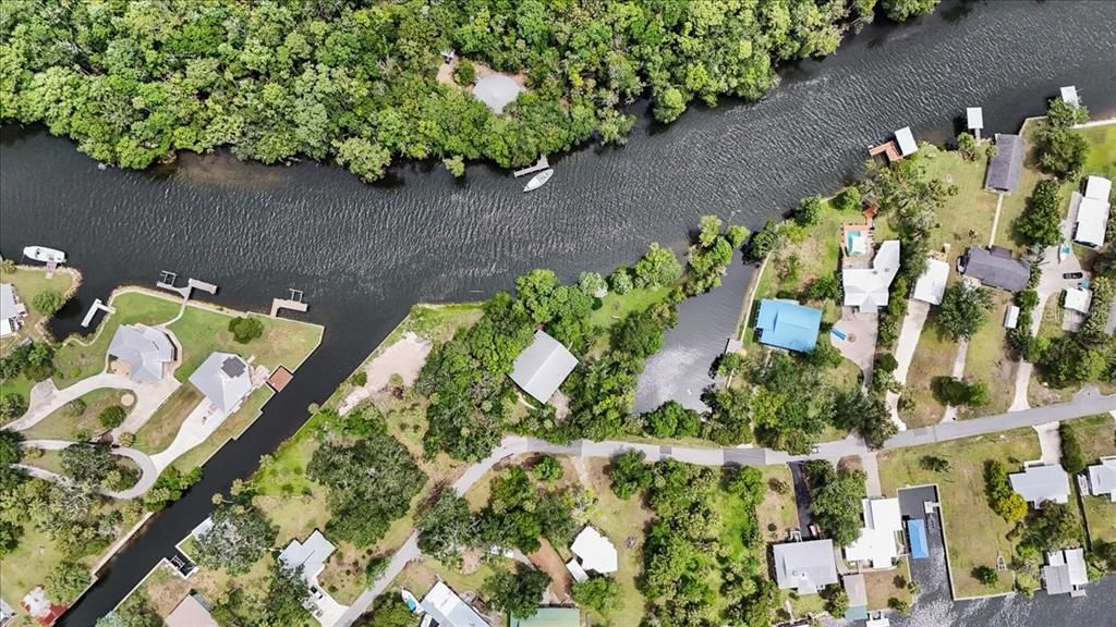 En Venta: $947,500 (3 camas, 3 baños, 2423 Pies cuadrados)