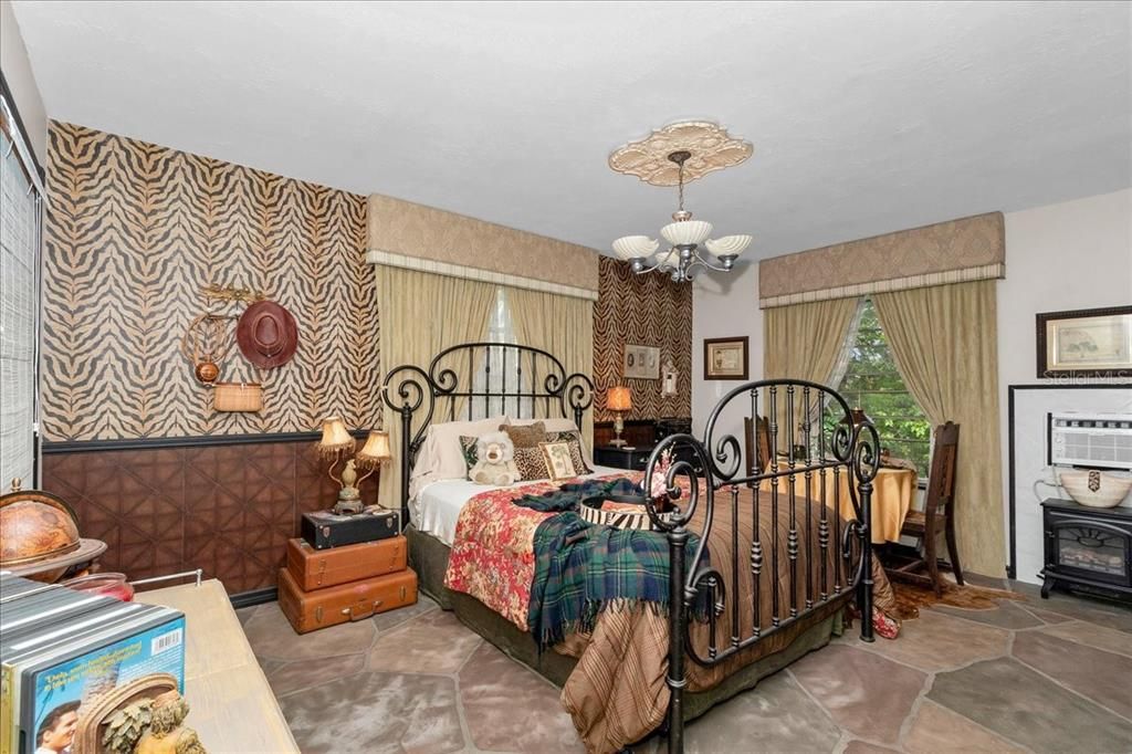 En Venta: $947,500 (3 camas, 3 baños, 2423 Pies cuadrados)