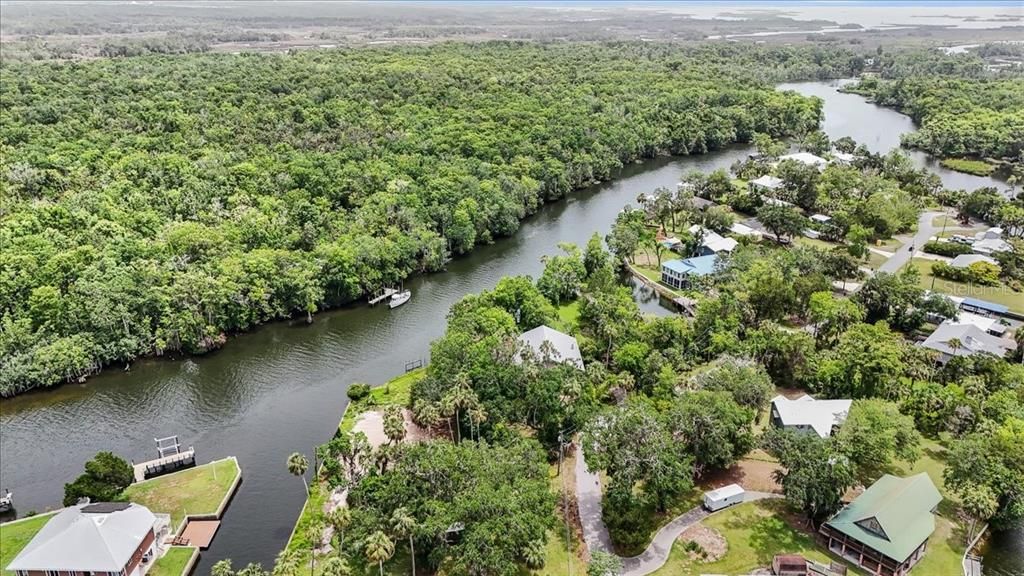 En Venta: $947,500 (3 camas, 3 baños, 2423 Pies cuadrados)