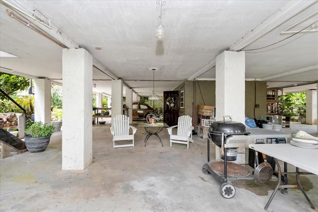 En Venta: $947,500 (3 camas, 3 baños, 2423 Pies cuadrados)