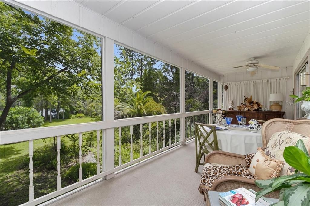 En Venta: $947,500 (3 camas, 3 baños, 2423 Pies cuadrados)