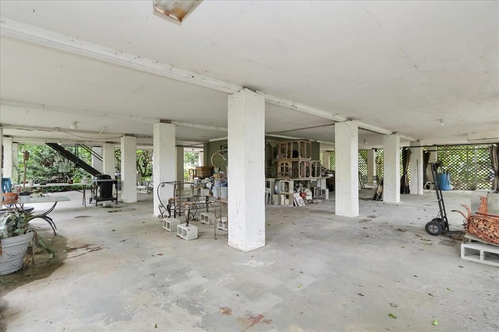 En Venta: $947,500 (3 camas, 3 baños, 2423 Pies cuadrados)