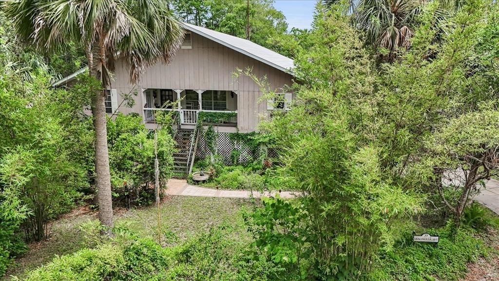 En Venta: $947,500 (3 camas, 3 baños, 2423 Pies cuadrados)