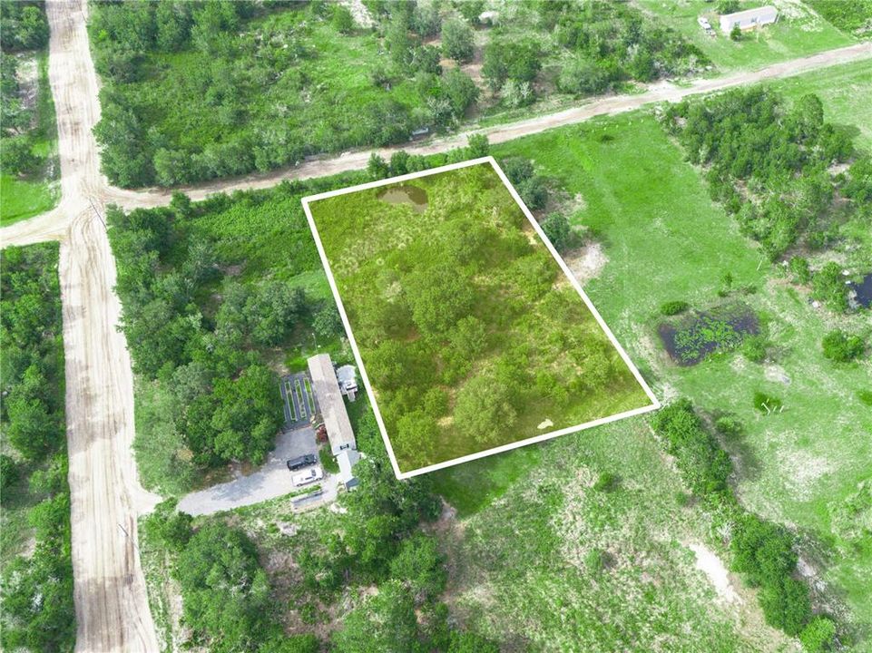 待售: $32,000 (1.15 acres)