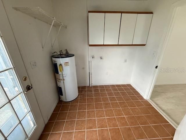 Active With Contract: $199,900 (3 beds, 2 baths, 1732 Square Feet)