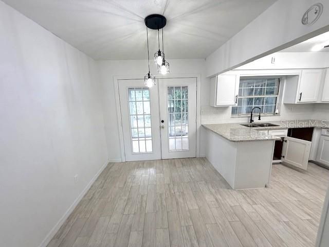 Active With Contract: $199,900 (3 beds, 2 baths, 1732 Square Feet)