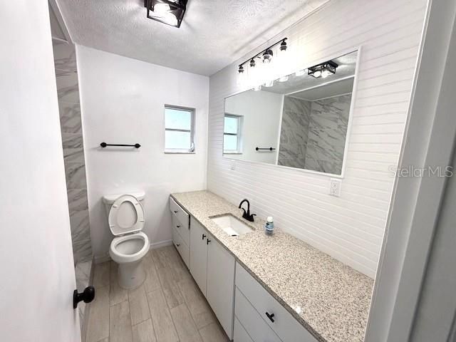 Active With Contract: $199,900 (3 beds, 2 baths, 1732 Square Feet)