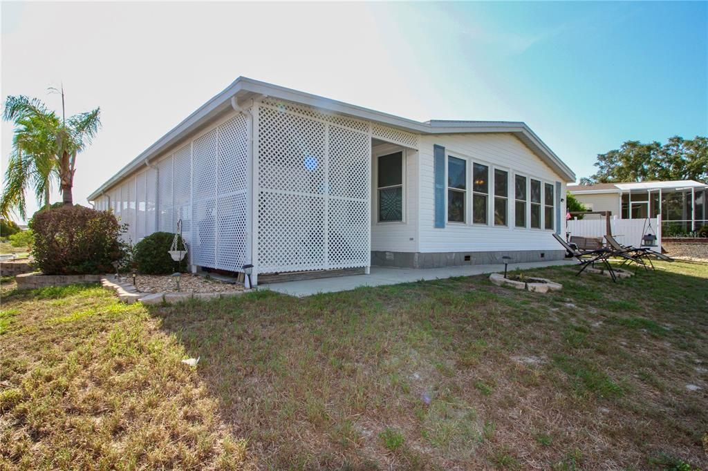 Activo con contrato: $214,900 (2 camas, 2 baños, 1562 Pies cuadrados)