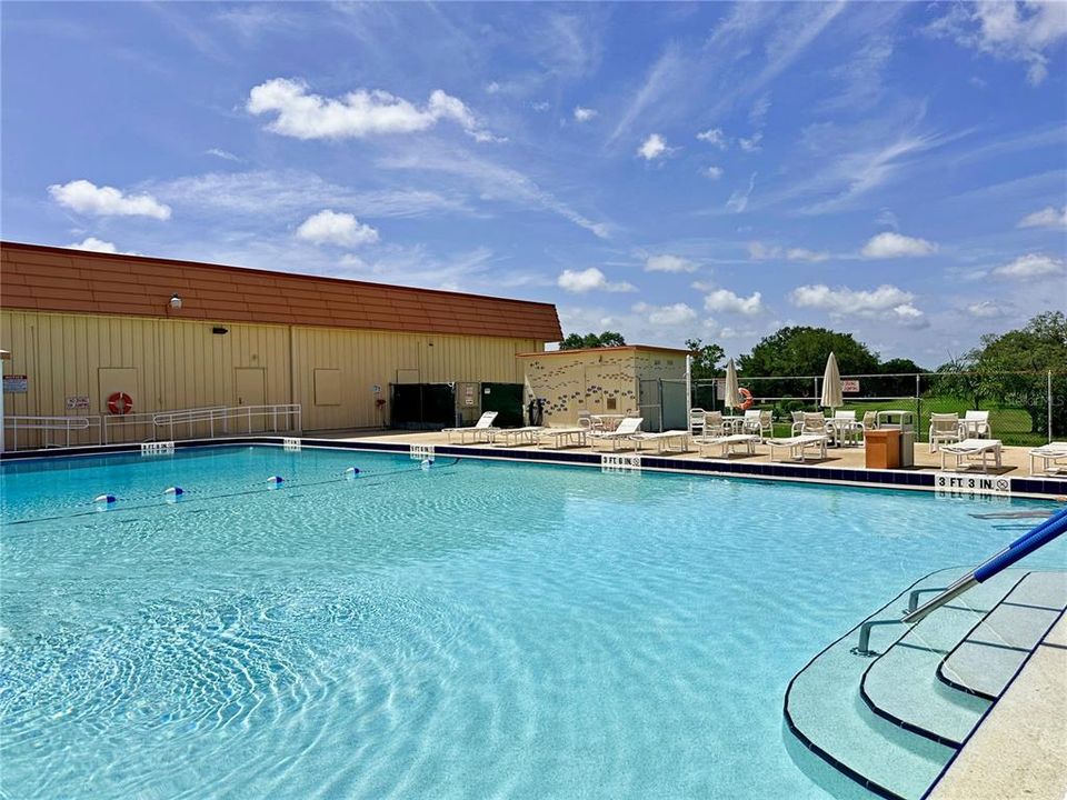 Activo con contrato: $214,900 (2 camas, 2 baños, 1562 Pies cuadrados)