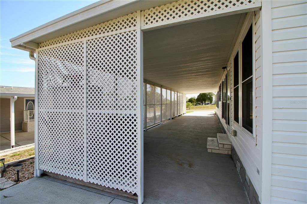 Activo con contrato: $214,900 (2 camas, 2 baños, 1562 Pies cuadrados)