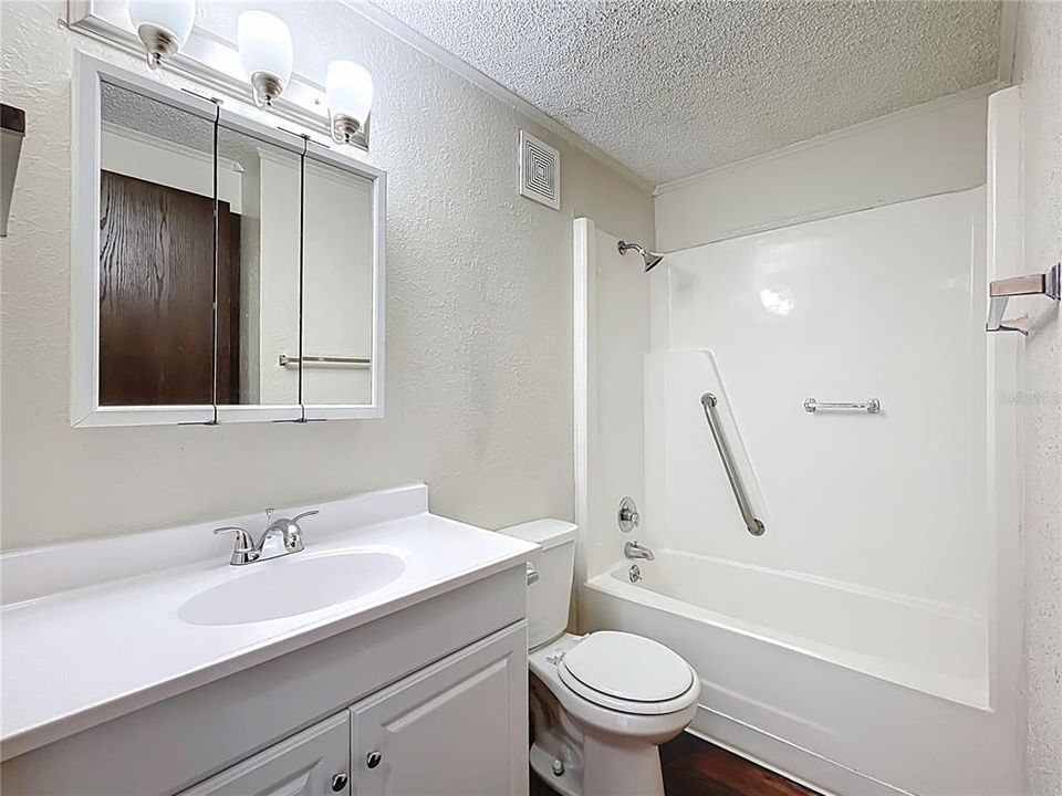 For Rent: $1,075 (1 beds, 1 baths, 576 Square Feet)