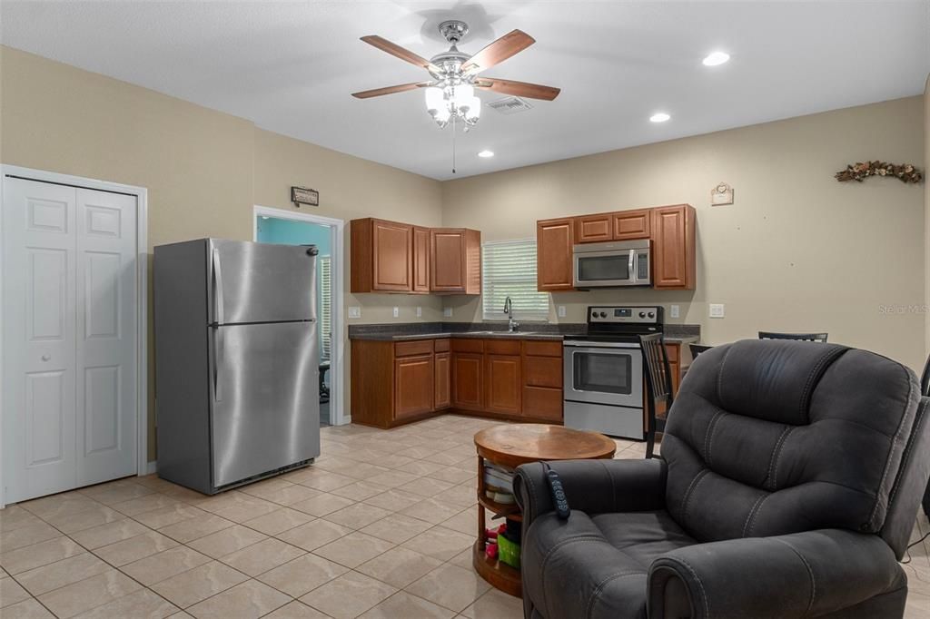 На продажу: $589,000 (5 спален, 3 ванн, 3107 Квадратных фут)