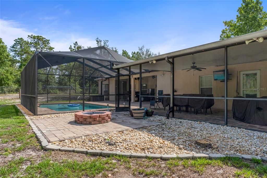 На продажу: $589,000 (5 спален, 3 ванн, 3107 Квадратных фут)