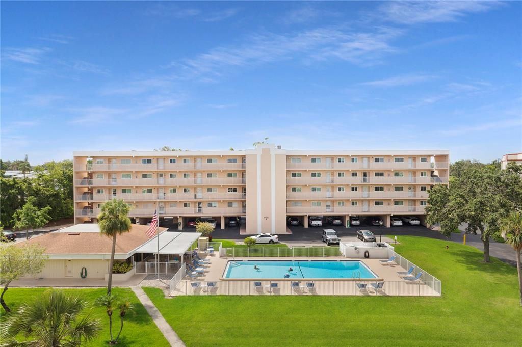 9461 Harbor Greens Way