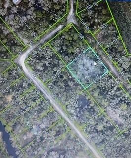 待售: $22,000 (0.61 acres)