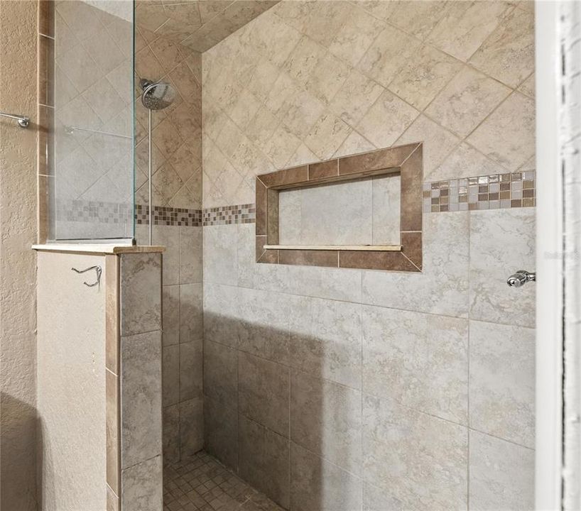 待售: $499,900 (4 贝兹, 3 浴室, 2940 平方英尺)