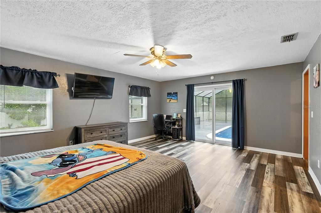 待售: $499,900 (4 贝兹, 3 浴室, 2940 平方英尺)