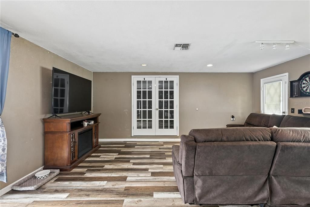 待售: $499,900 (4 贝兹, 3 浴室, 2940 平方英尺)