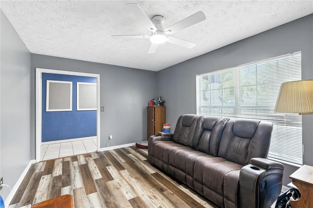 待售: $499,900 (4 贝兹, 3 浴室, 2940 平方英尺)