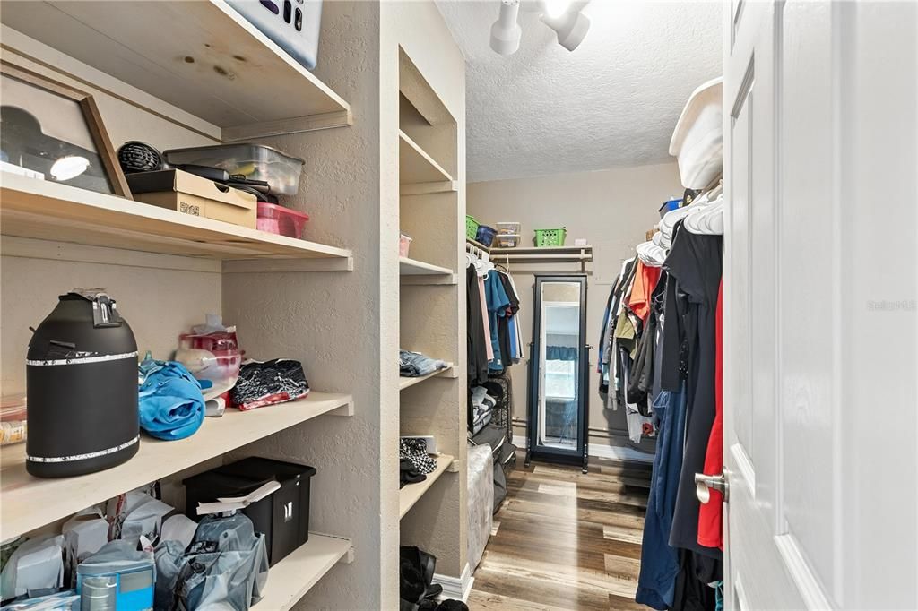 待售: $499,900 (4 贝兹, 3 浴室, 2940 平方英尺)