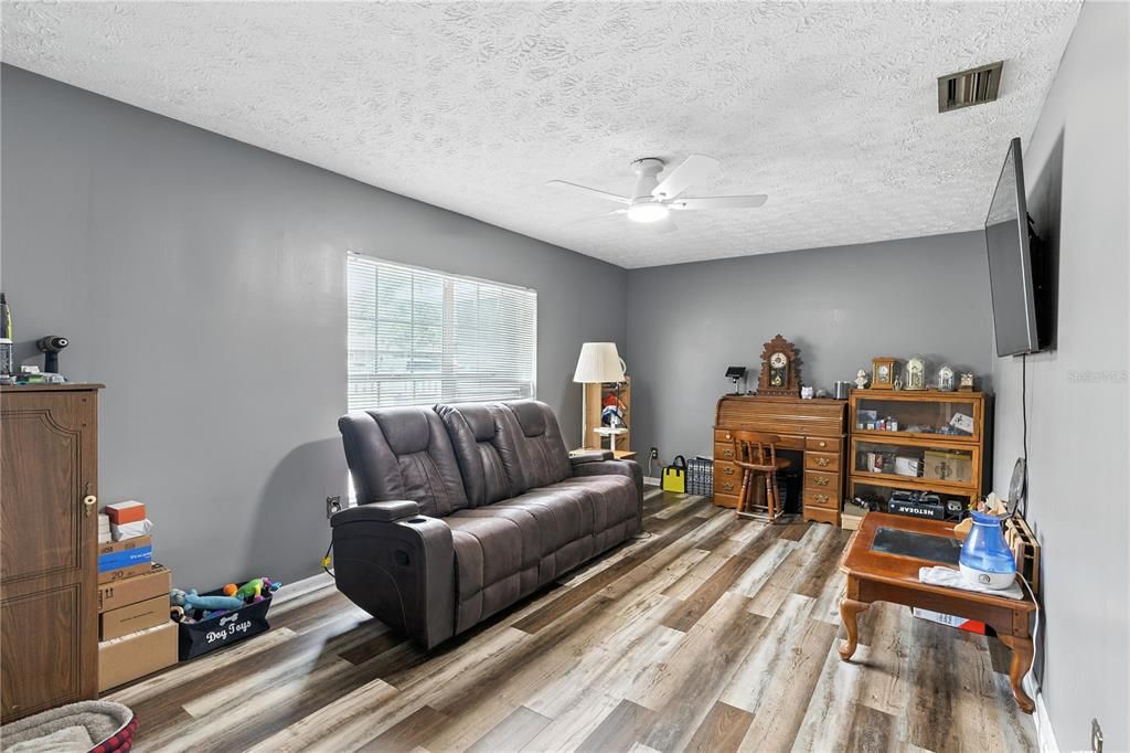 待售: $499,900 (4 贝兹, 3 浴室, 2940 平方英尺)