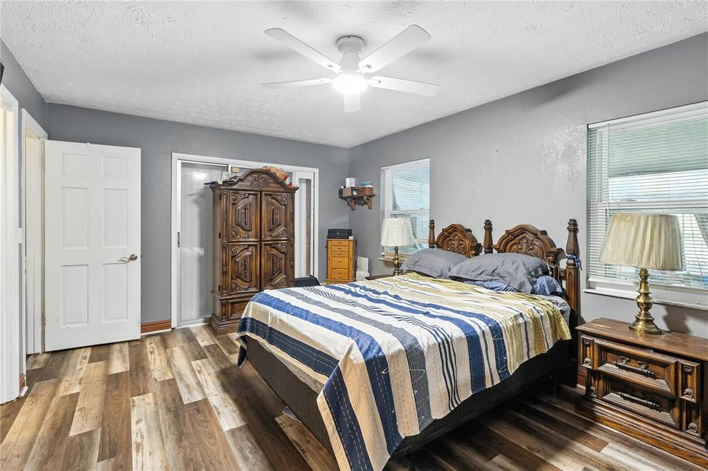 待售: $499,900 (4 贝兹, 3 浴室, 2940 平方英尺)