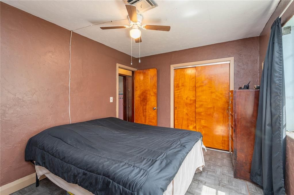 Под контрактом: $174,900 (3 спален, 2 ванн, 1514 Квадратных фут)