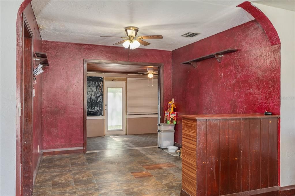 Под контрактом: $174,900 (3 спален, 2 ванн, 1514 Квадратных фут)