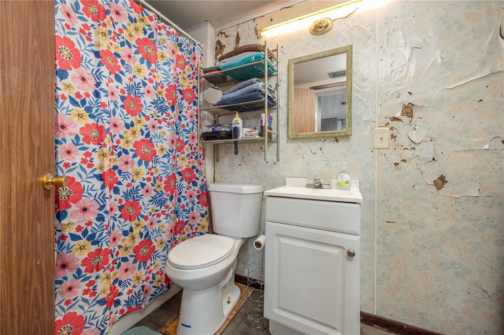 Под контрактом: $174,900 (3 спален, 2 ванн, 1514 Квадратных фут)