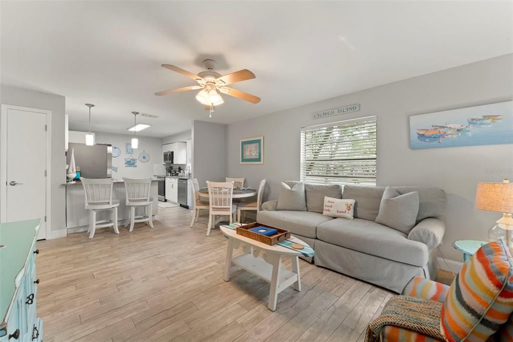 For Sale: $775,000 (4 beds, 0 baths, 1664 Square Feet)