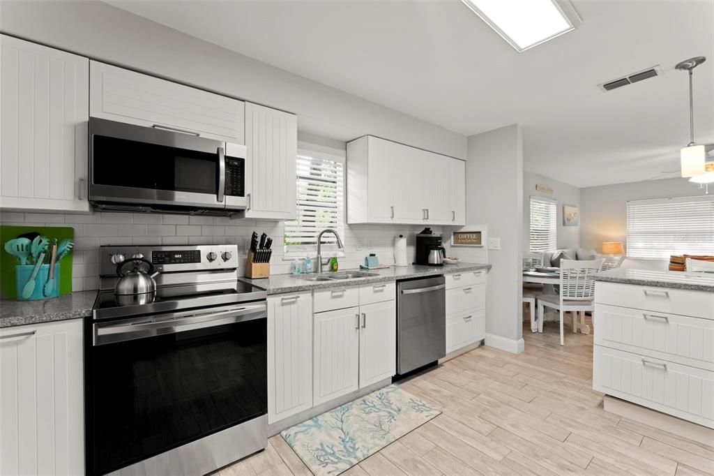 For Sale: $775,000 (4 beds, 0 baths, 1664 Square Feet)