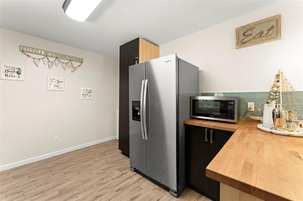 For Sale: $775,000 (4 beds, 0 baths, 1664 Square Feet)