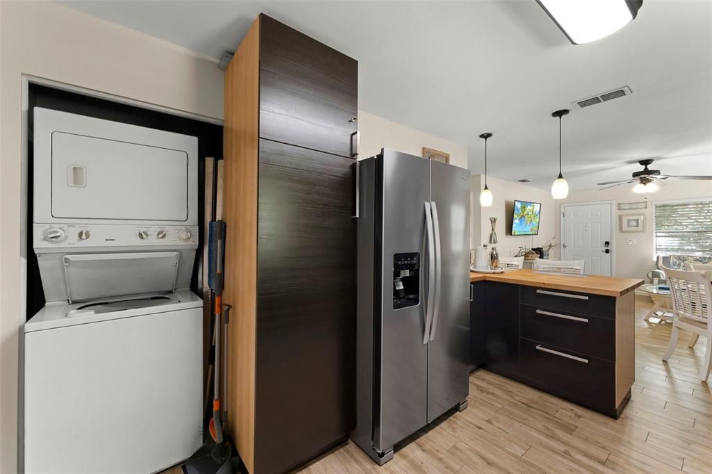 For Sale: $775,000 (4 beds, 0 baths, 1664 Square Feet)