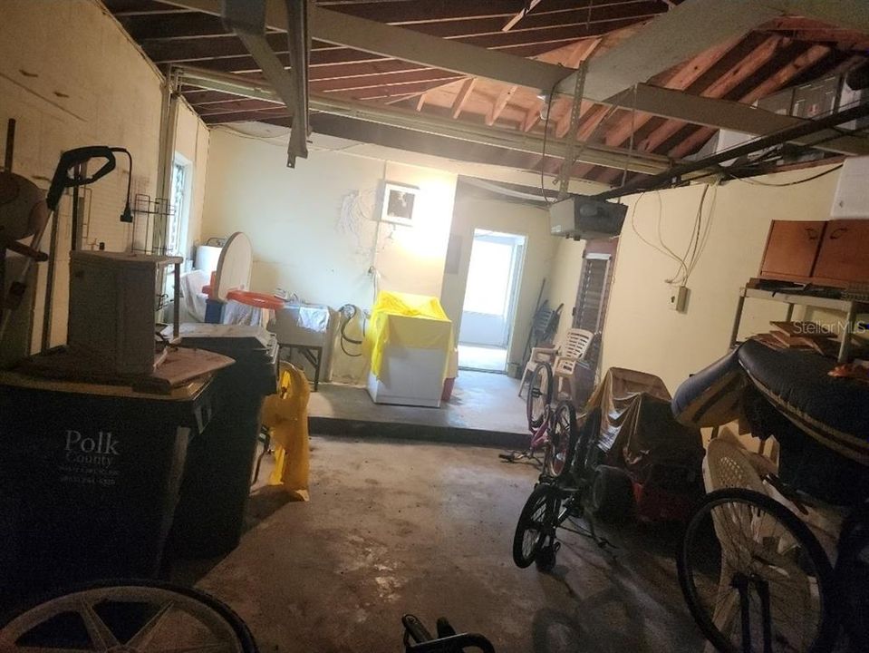 На продажу: $235,000 (2 спален, 2 ванн, 1047 Квадратных фут)