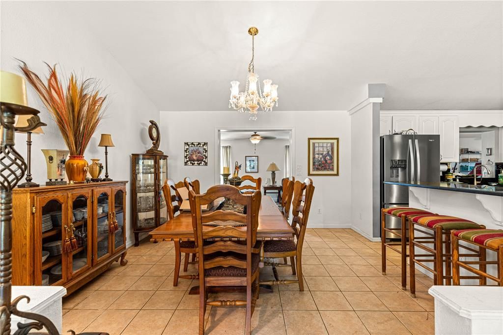 For Sale: $689,900 (3 beds, 3 baths, 2869 Square Feet)