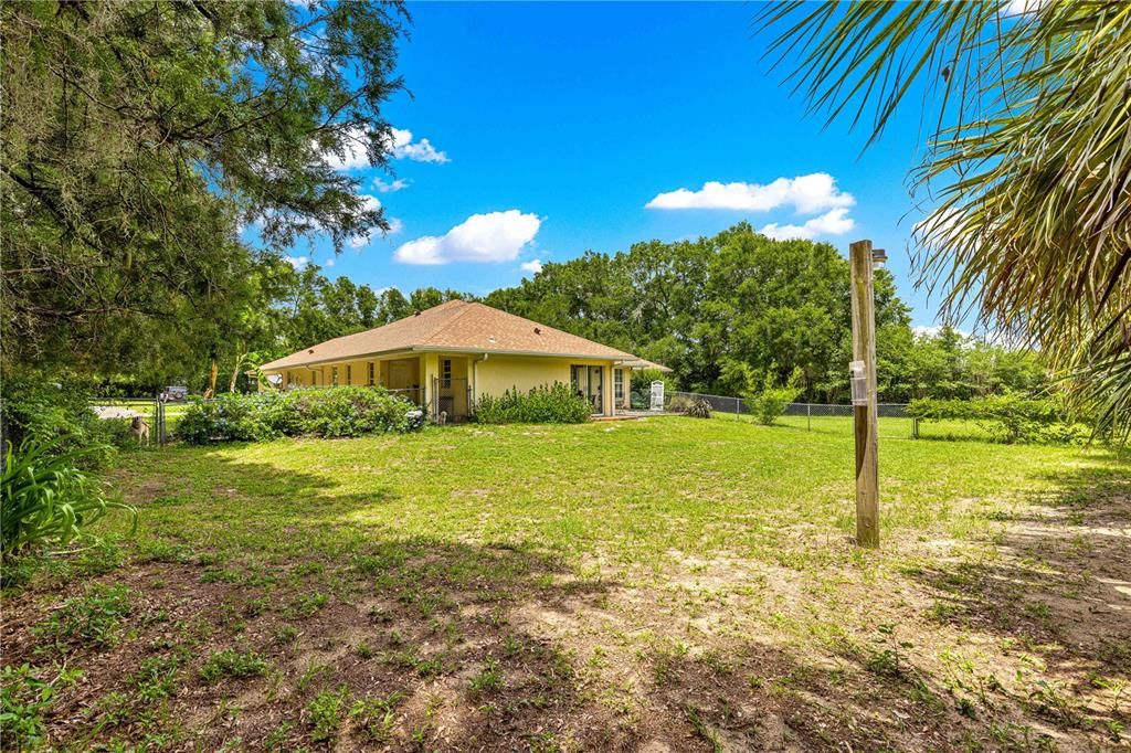 For Sale: $689,900 (3 beds, 3 baths, 2869 Square Feet)