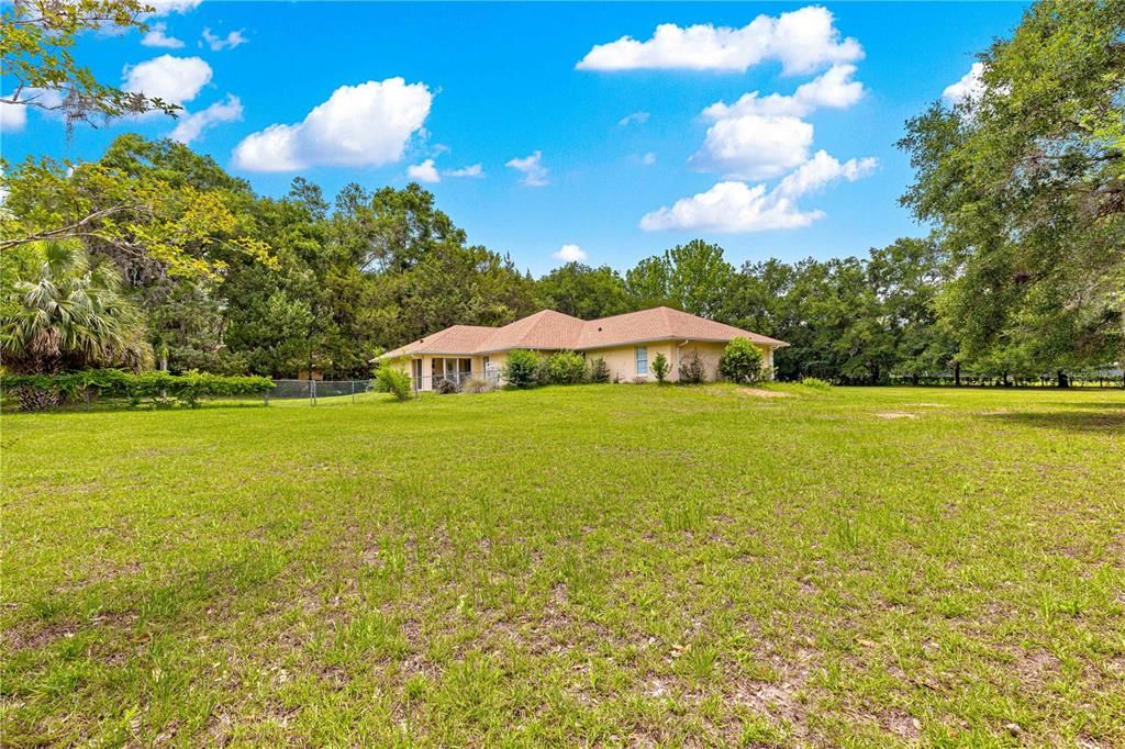 For Sale: $689,900 (3 beds, 3 baths, 2869 Square Feet)