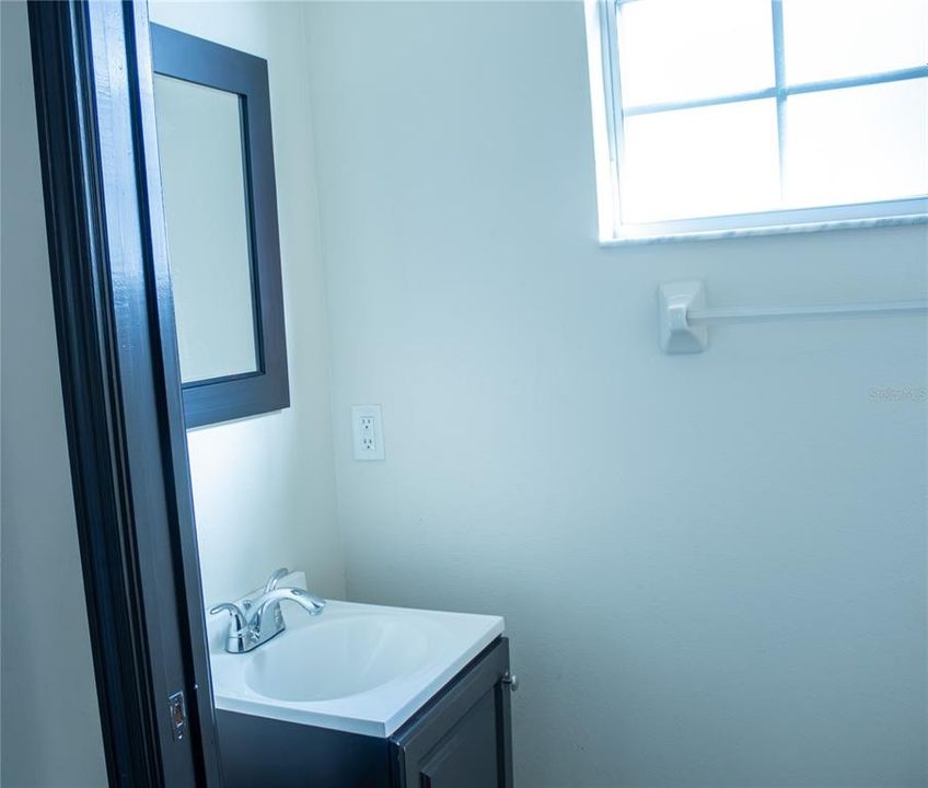 For Sale: $315,377 (3 beds, 2 baths, 1642 Square Feet)