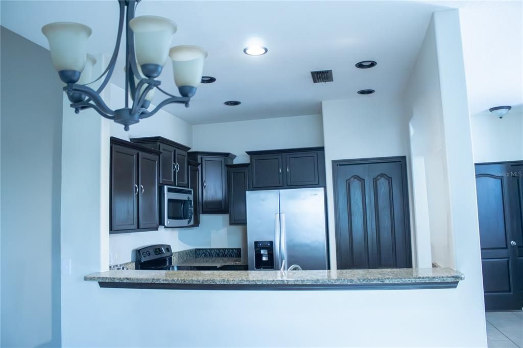 For Sale: $315,377 (3 beds, 2 baths, 1642 Square Feet)