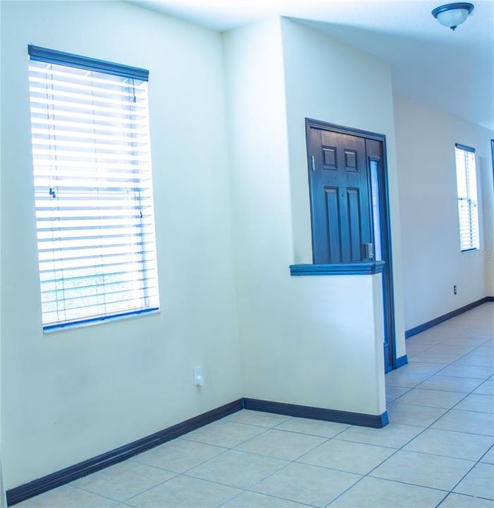 For Sale: $315,377 (3 beds, 2 baths, 1642 Square Feet)