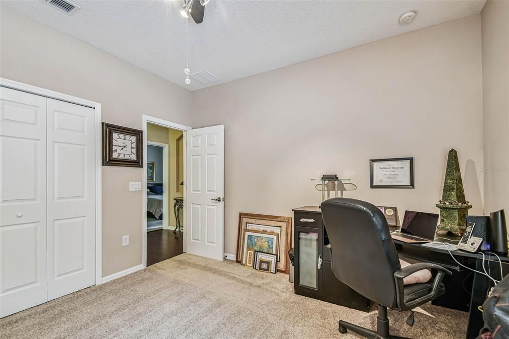 Под контрактом: $449,900 (4 спален, 3 ванн, 2880 Квадратных фут)