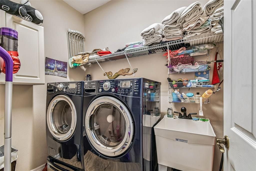 Под контрактом: $449,900 (4 спален, 3 ванн, 2880 Квадратных фут)