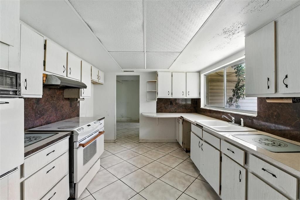 待售: $189,900 (3 贝兹, 3 浴室, 1572 平方英尺)