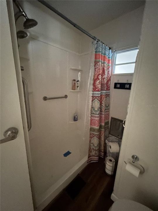 待售: $109,000 (2 贝兹, 1 浴室, 875 平方英尺)