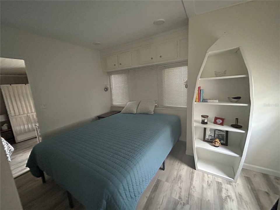 待售: $109,000 (2 贝兹, 1 浴室, 875 平方英尺)