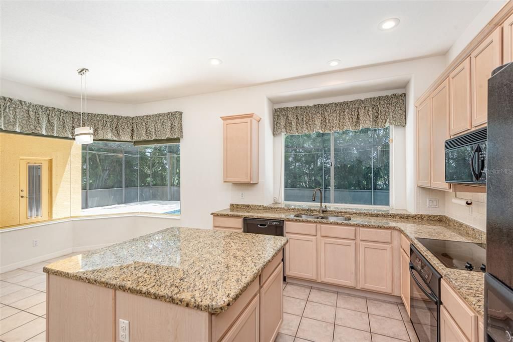 待售: $649,000 (4 贝兹, 3 浴室, 2626 平方英尺)