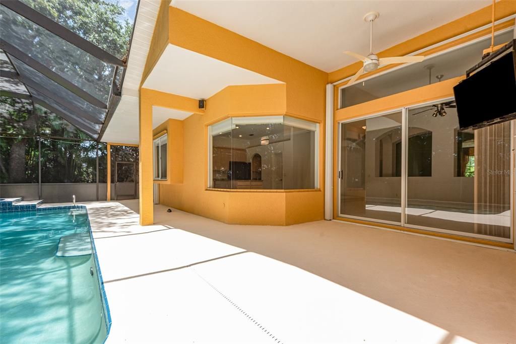 待售: $649,000 (4 贝兹, 3 浴室, 2626 平方英尺)