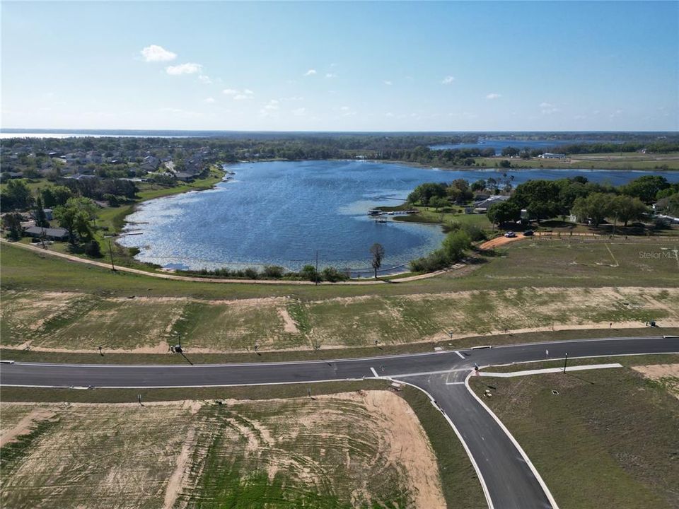 Activo con contrato: $789,859 (4 camas, 3 baños, 3287 Pies cuadrados)